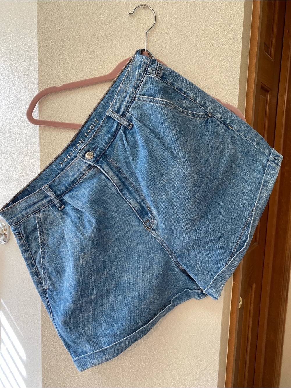 American Eagle Outfitters Pleated Mom Shorts